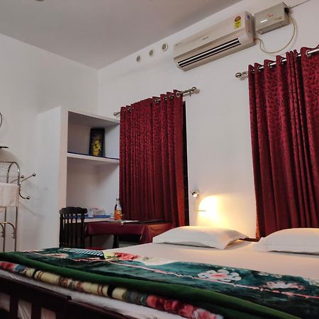 Kuttickattil Gardens Homestay コッタヤム エクステリア 写真