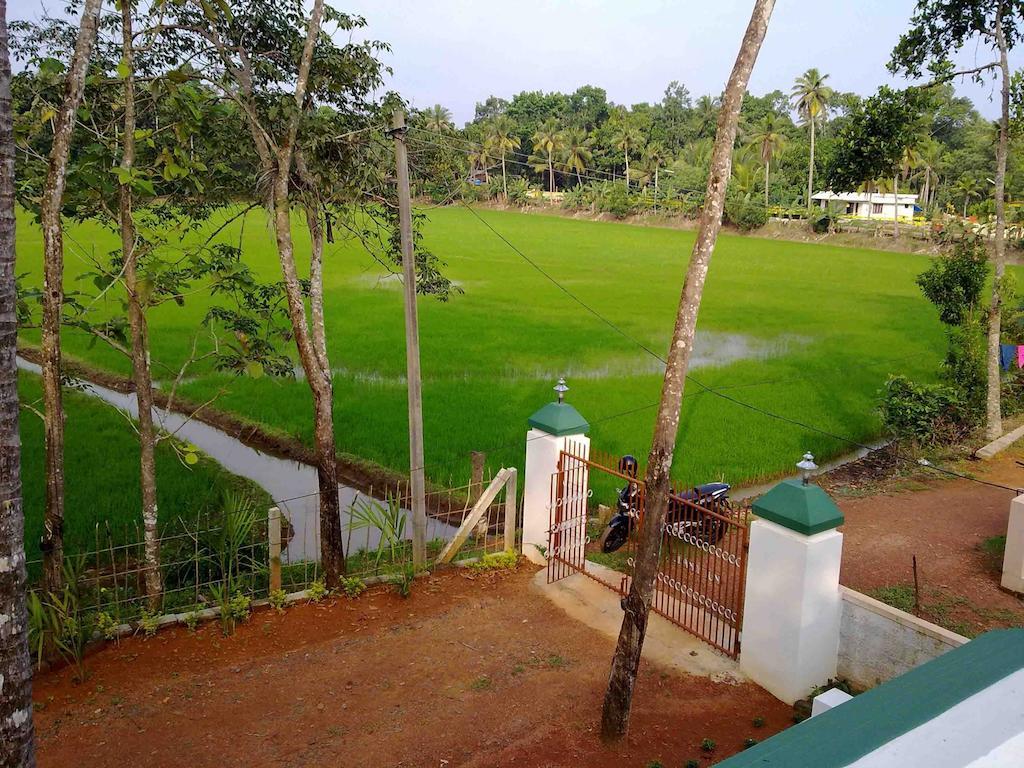 Kuttickattil Gardens Homestay コッタヤム エクステリア 写真