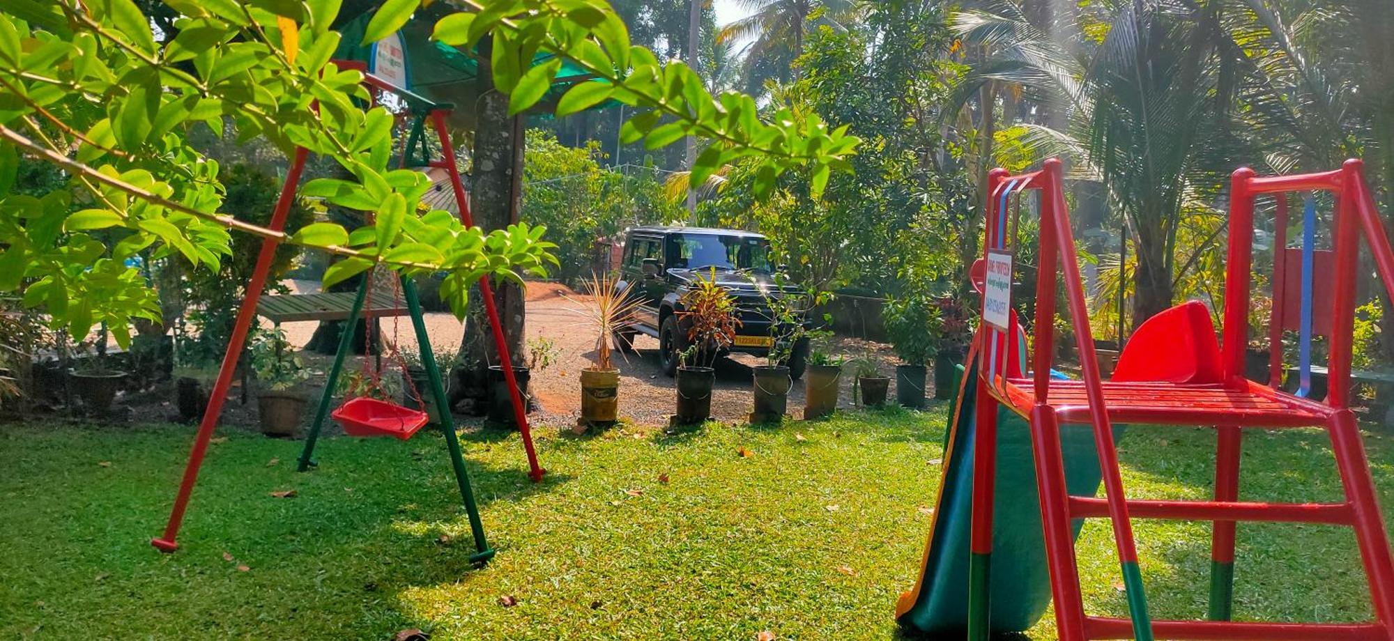 Kuttickattil Gardens Homestay コッタヤム エクステリア 写真